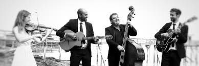 Photo de Django Black Band