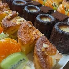 Photo de Les Pieds Sous La Table